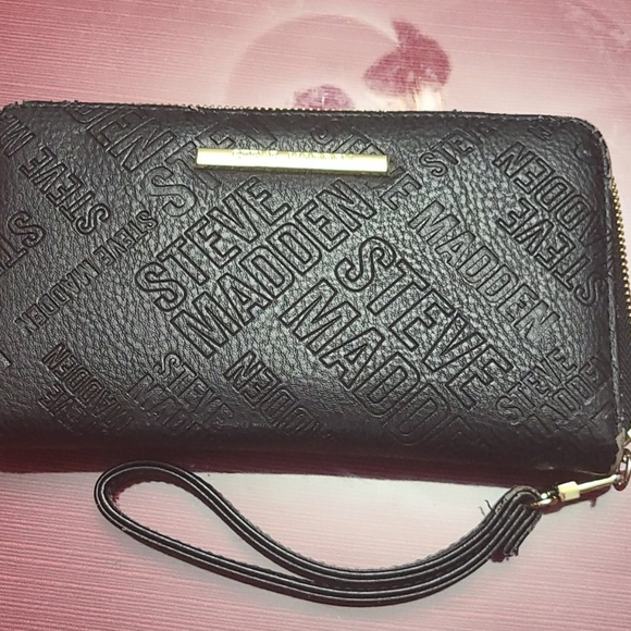 Steve Madden Wallet - Picture 2 of 10